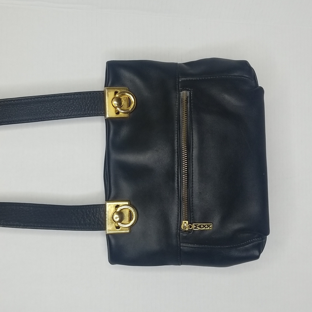 MAXX NEW YORK BLACK LEATHER  CROSSBODY BAG